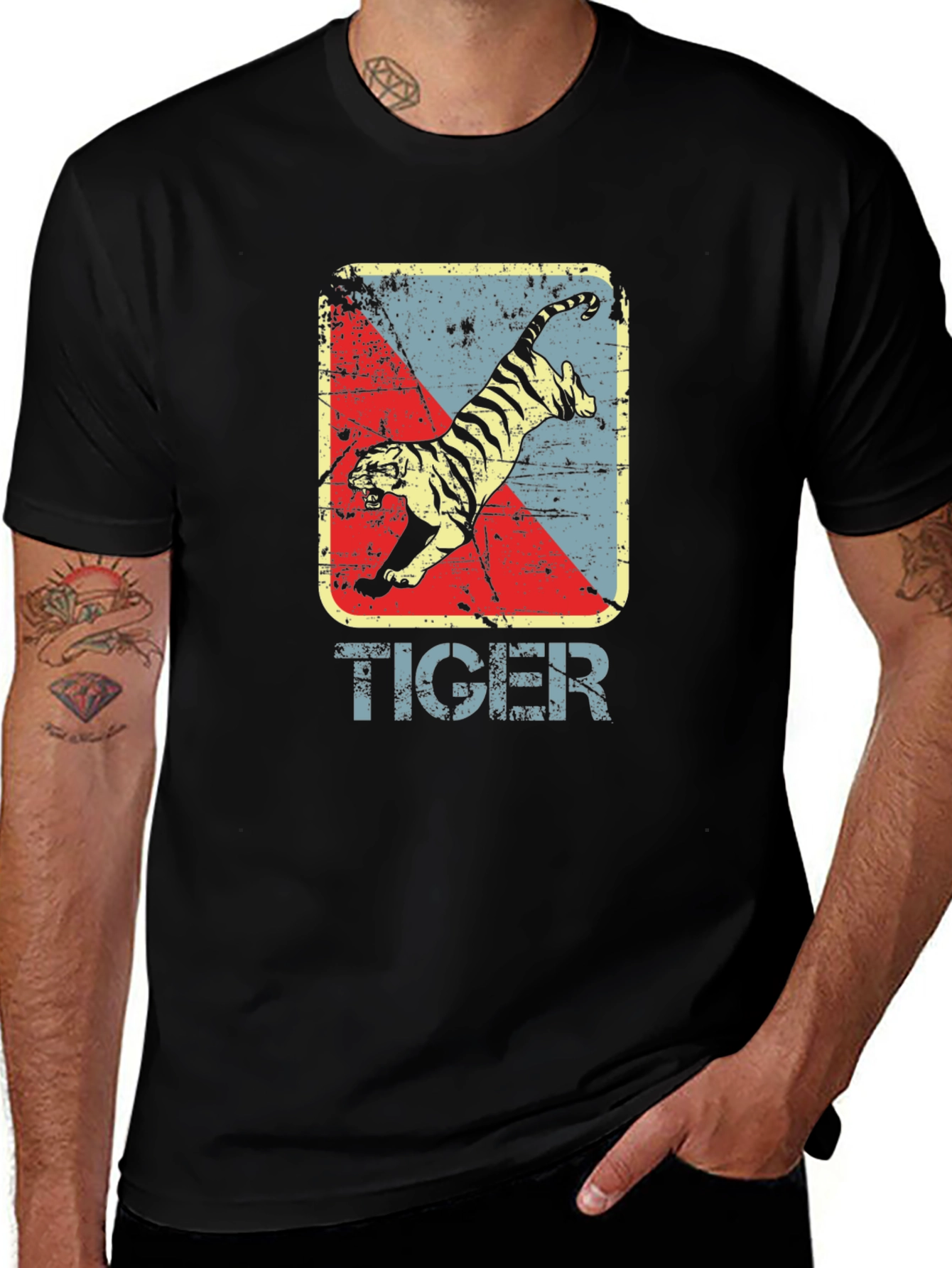 Vintage Tiger Graphic Tee - Retro Style