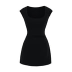 U-neck slim fit short sleeved dress