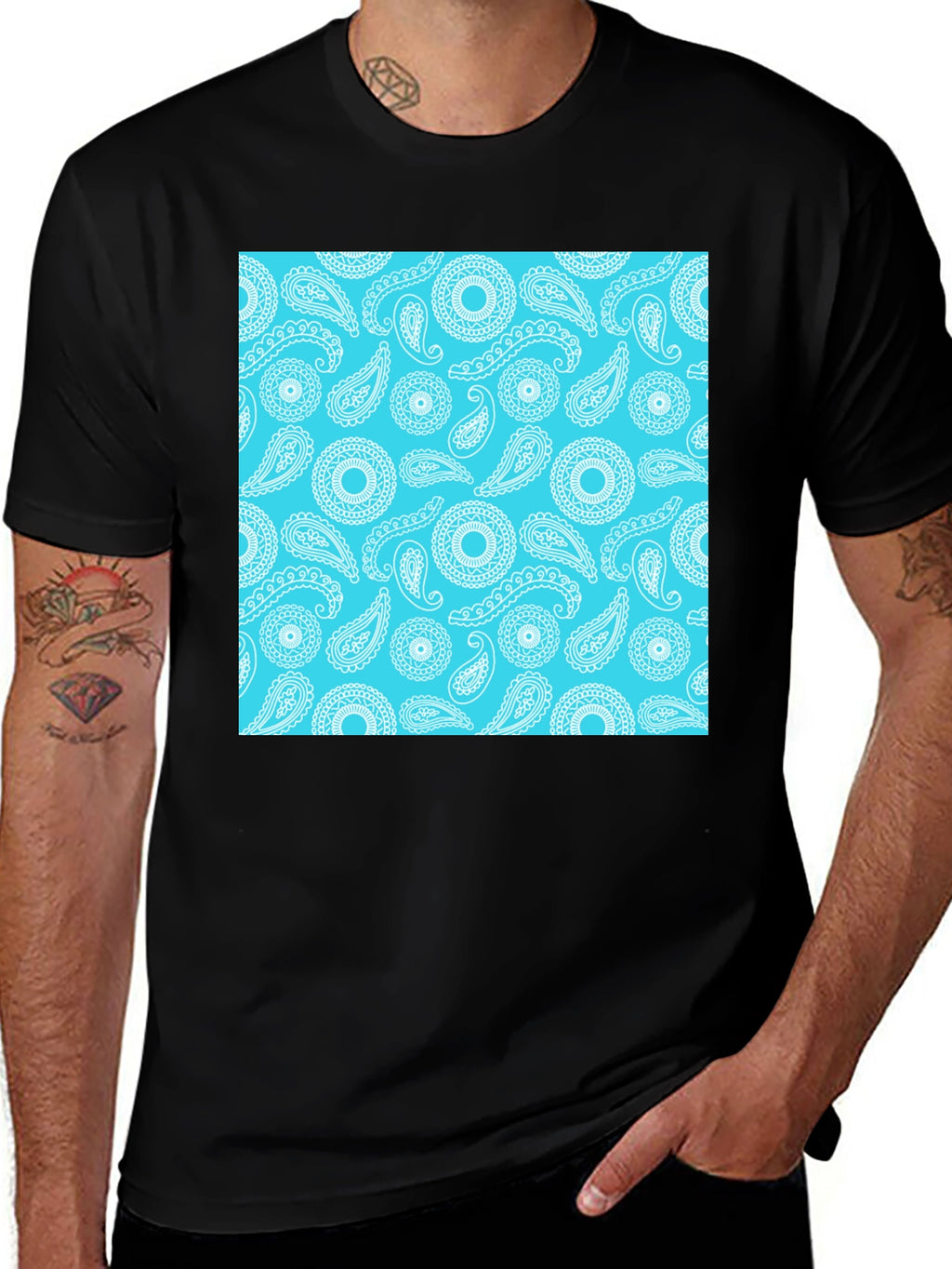 Paisley Pattern Tee - Stylish Black T-Shirt