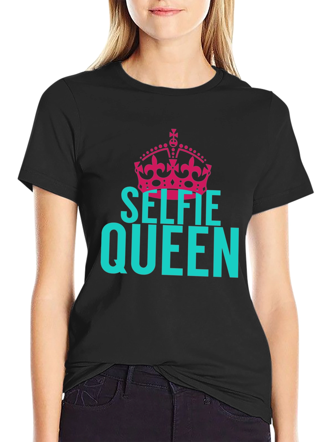 Selfie Queen Graphic Tee - Black Cotton T-Shirt